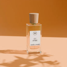 LILY AMBRE